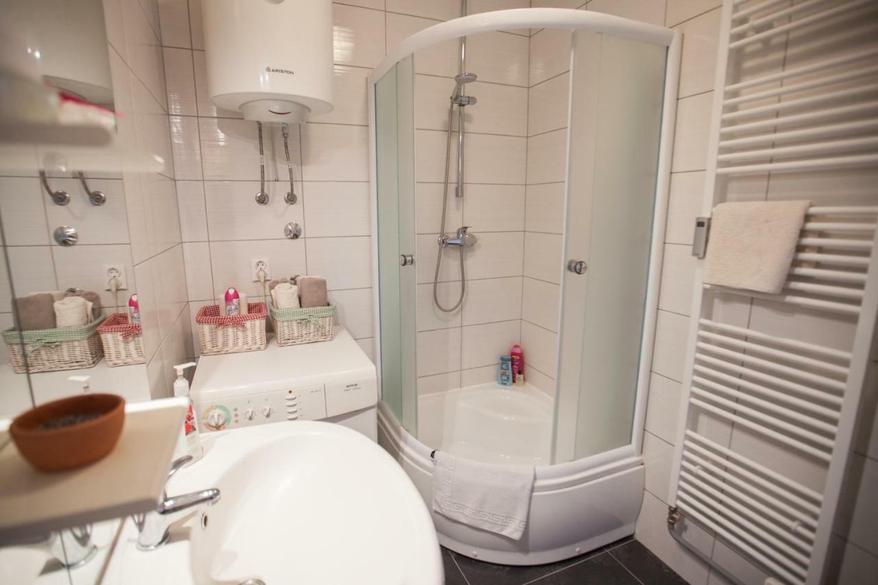 Riverview Apartment Ösek Dış mekan fotoğraf